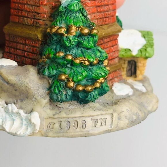 vintage 1996 lighthouse ornament plastic light weight 4 inches tall beach - Picture 6 of 6